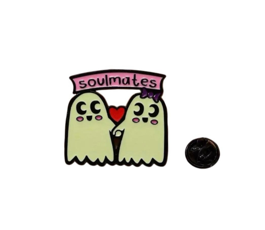Spooky & Funny Ghost enamel pins