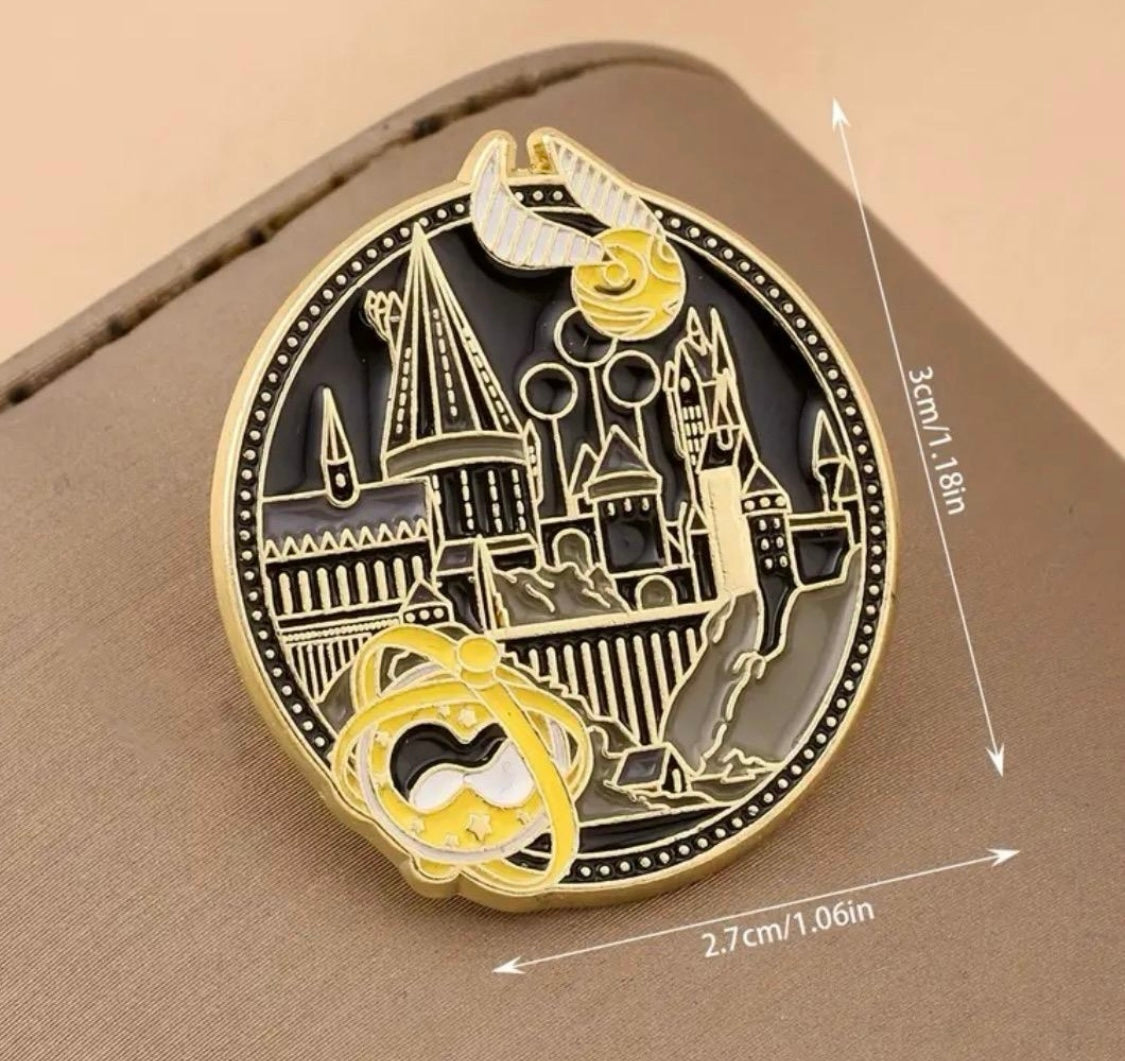 Hogwarts enamel pin