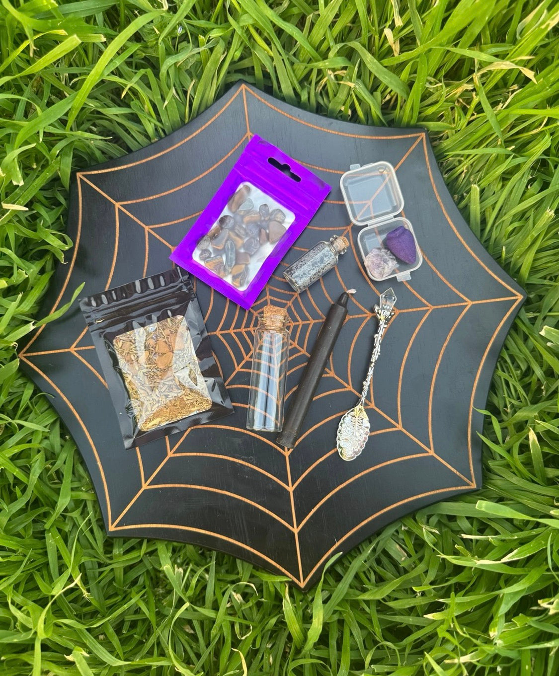 Spell Jar Ritual Kit - Decorative Jar with Ritualistic Features for Love & Protection