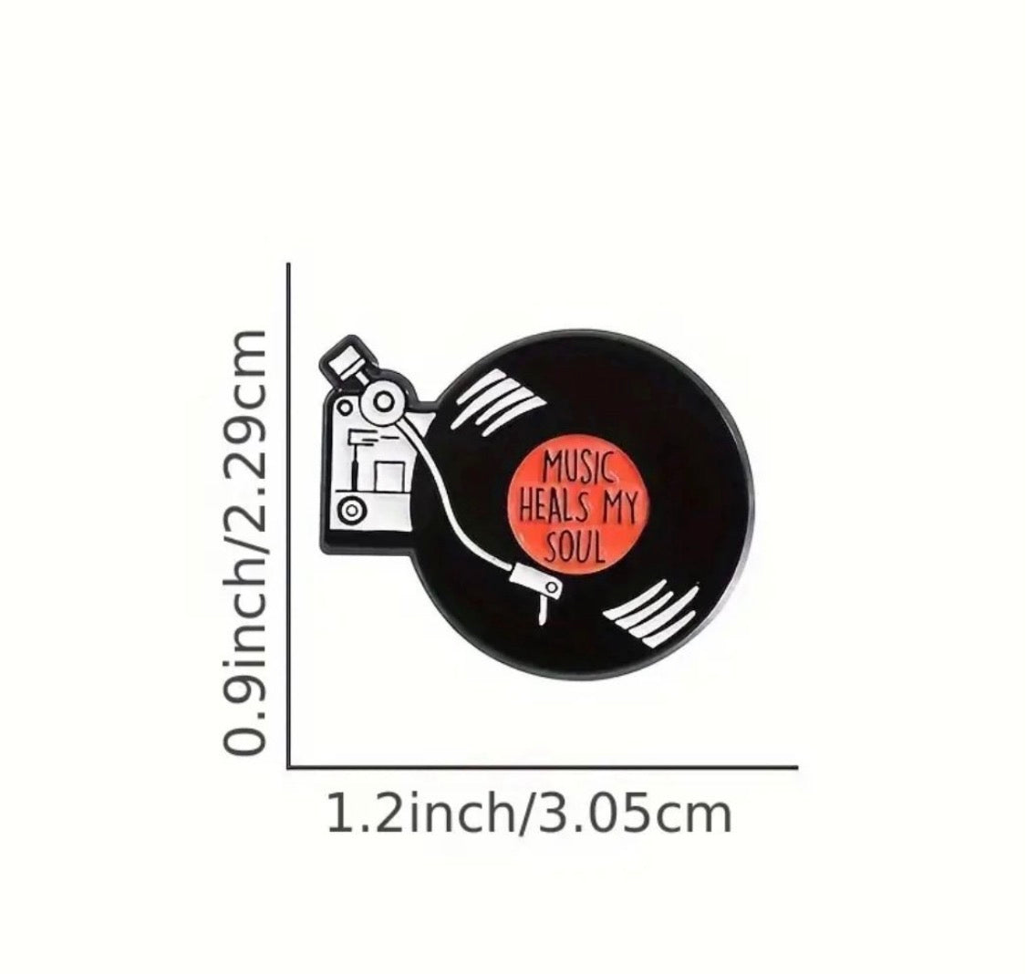 Music heals my soul Enamel Pin