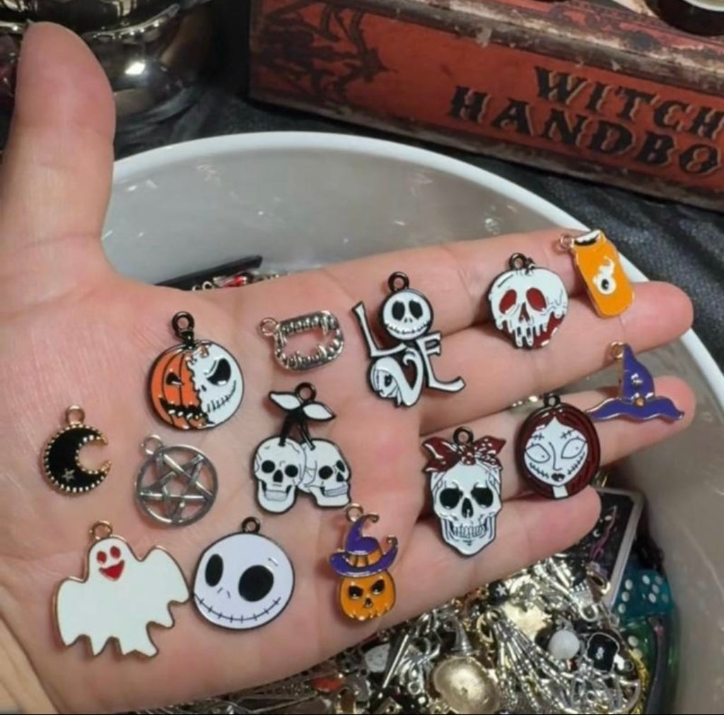 50pc Horror & Spooky charm set
